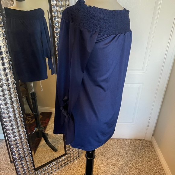 Blue blouse - Picture 3 of 3